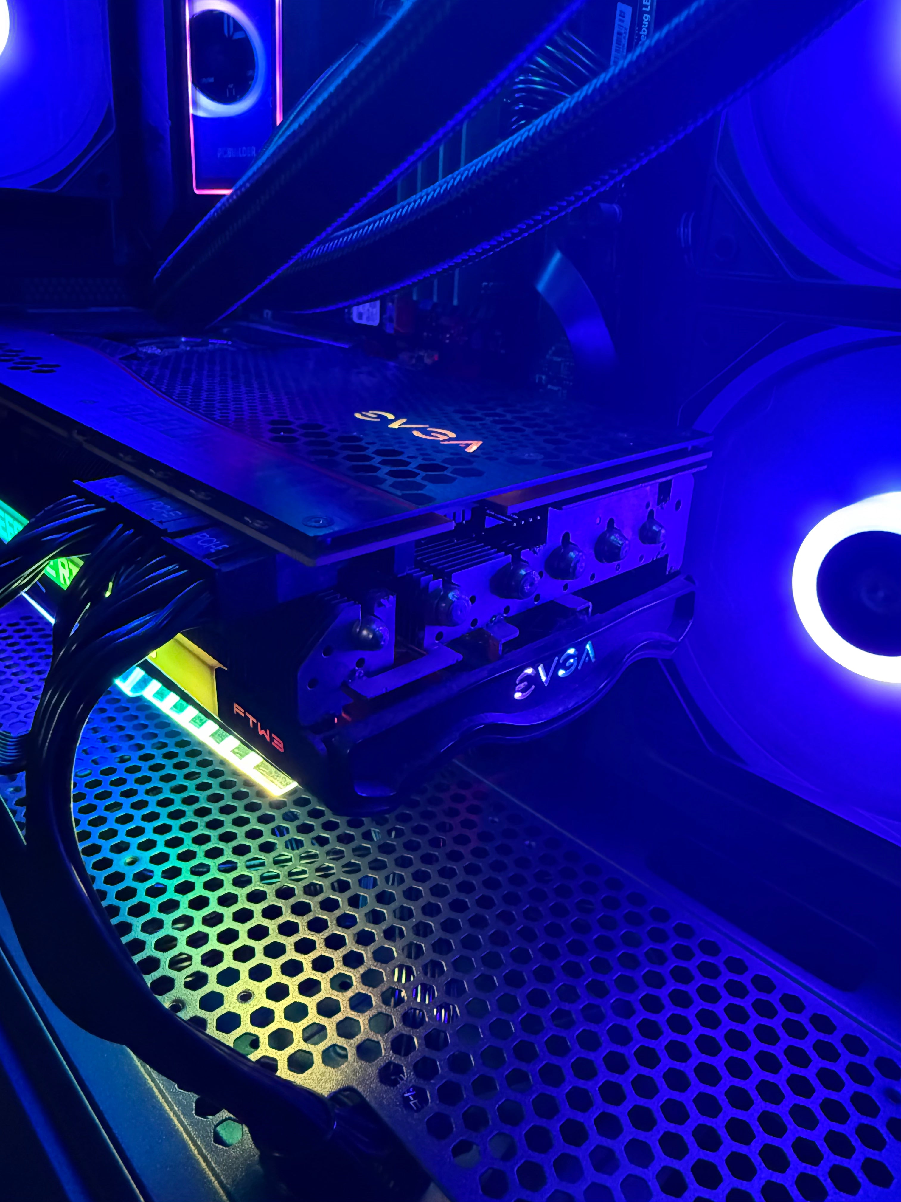 RTX 3080 10GB | Ryzen 7 5700X | 32GB Ram | 850W Gold | 1TB NVME | Windows 11 Pro